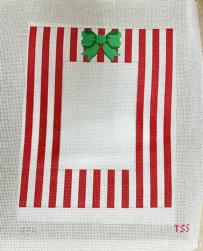 TSS-324: Christmas Striped Frame