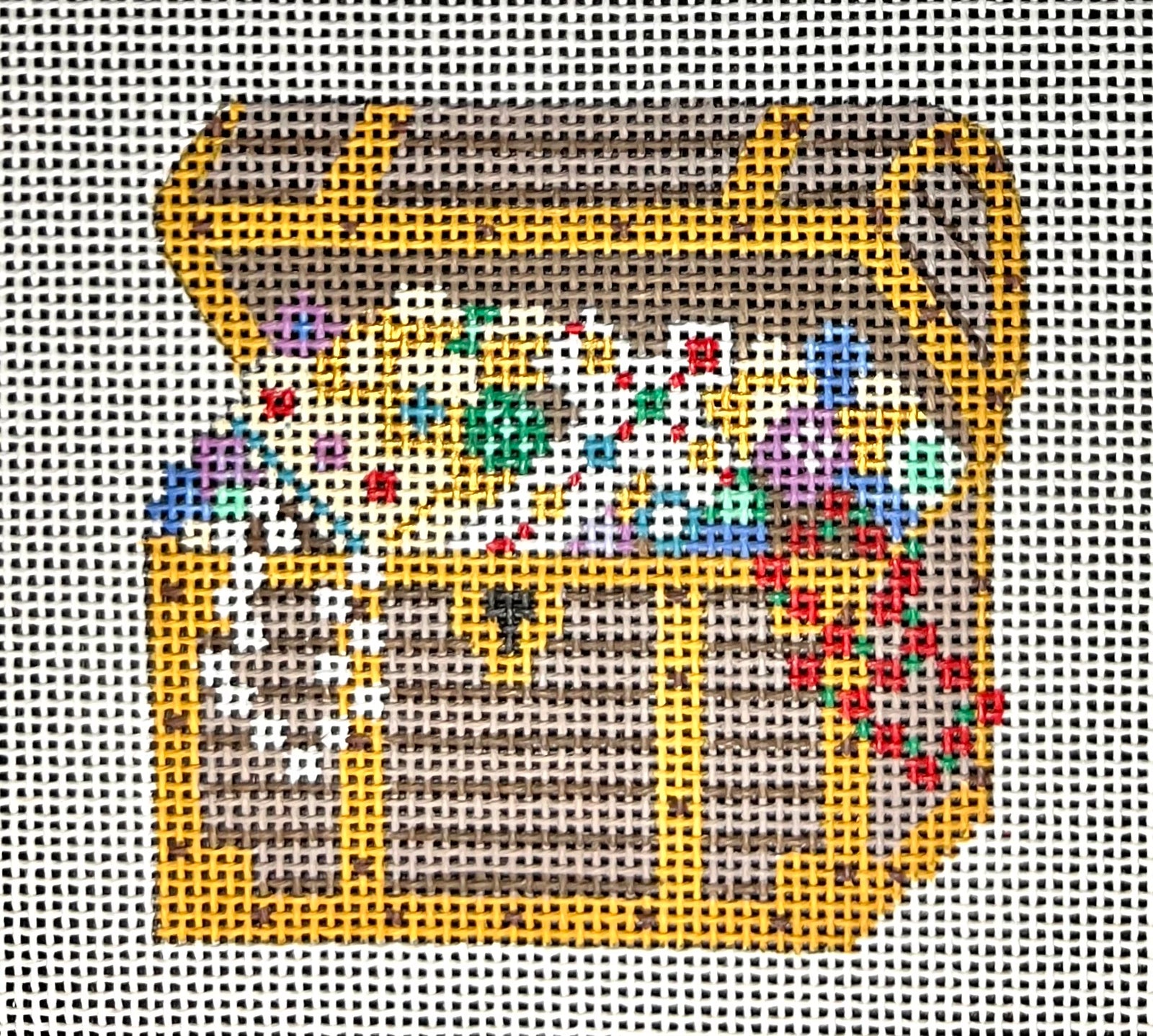 Cheryl Huckaby:CH-667 (Treasure Chest - stitchguide available)
