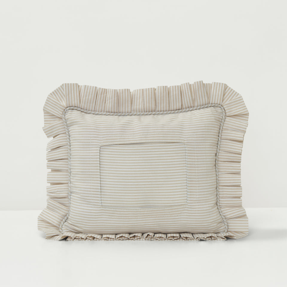 Swappable Self Finishing Pillow